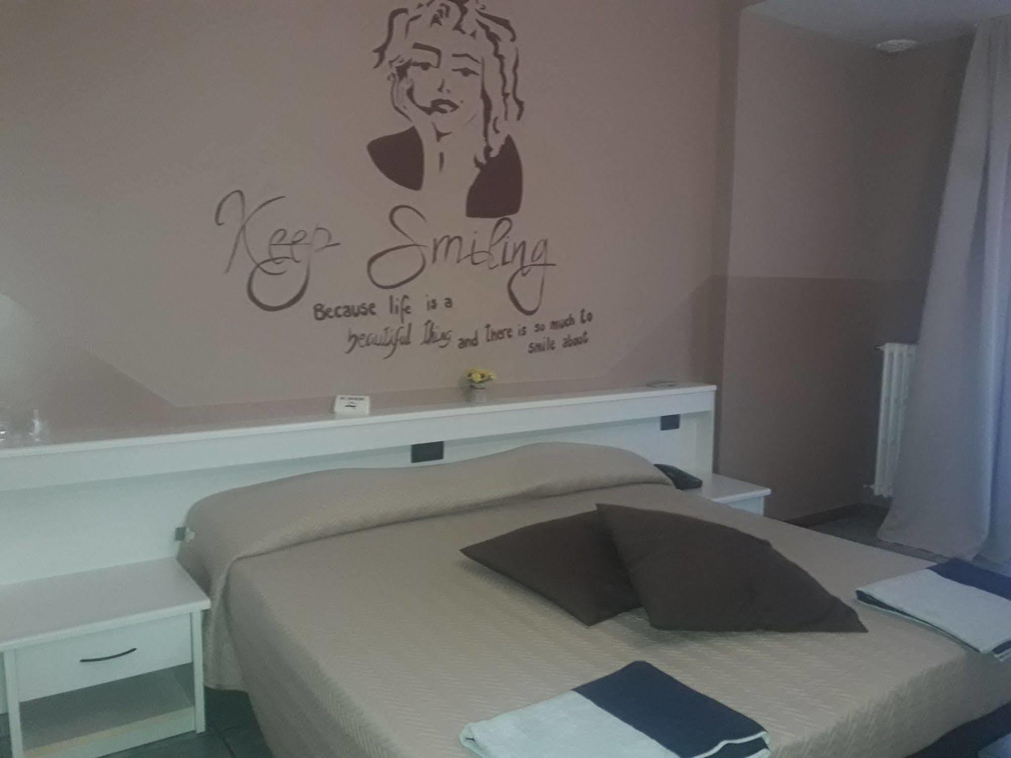 Hotel Stazione Paratico Extérieur photo